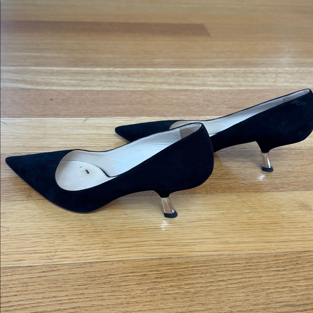 Prada Elegant Black Heels Size 9 - Picture 5 of 7